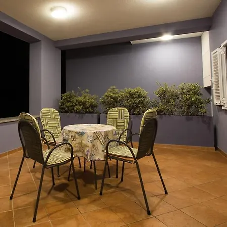 Family-friendly With Swimming Pool Verunic, Dugi Otok - 14286 * Veli Rat