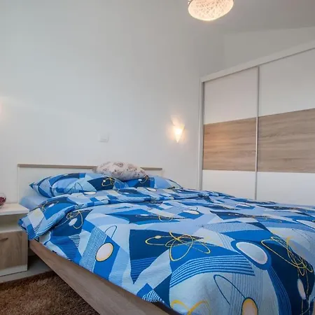 Family-friendly With Swimming Pool Verunic, Dugi Otok - 14286 Apartament