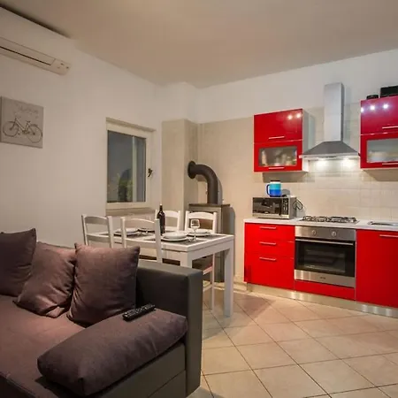 Family-friendly With Swimming Pool Verunic, Dugi Otok - 14286 Apartament