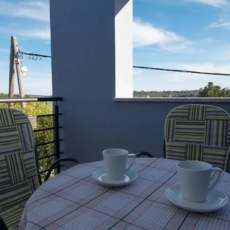 Family-friendly With Swimming Pool Verunic, Dugi Otok - 14286 Apartament *