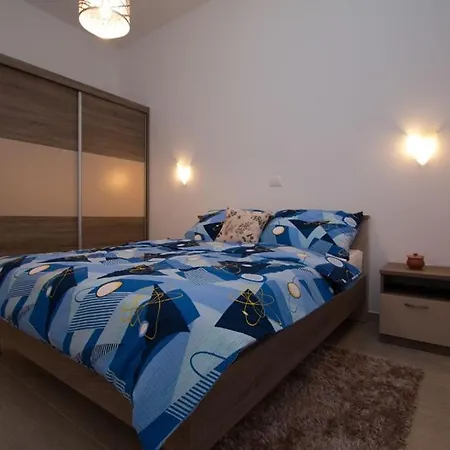 Family-friendly With Swimming Pool Verunic, Dugi Otok - 14286