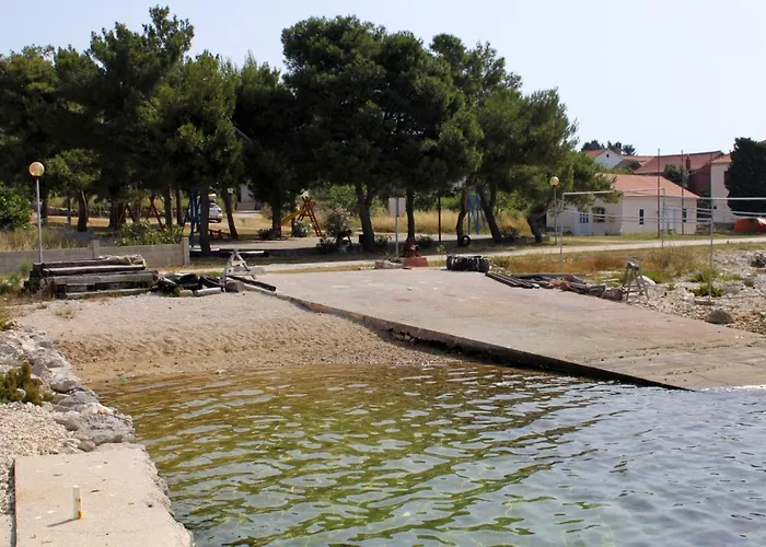 Family-friendly With Swimming Pool Verunic, Dugi Otok - 14286 *