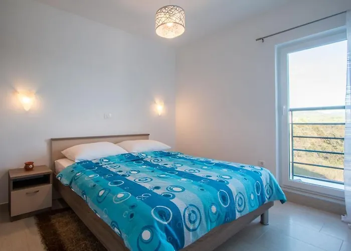 Family-friendly With Swimming Pool Verunic, Dugi Otok - 14286 Apartment *