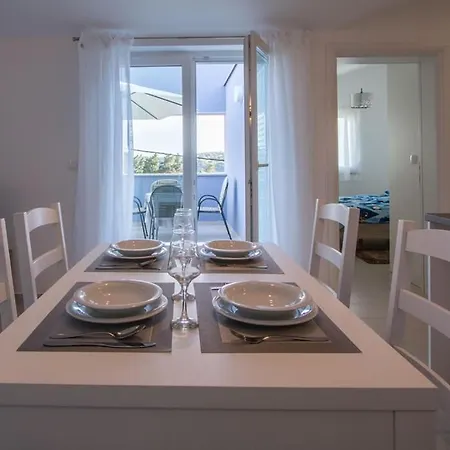 Apartment Family-friendly With Swimming Pool Verunic, Dugi Otok - 14286 *