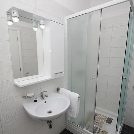Family-friendly With Swimming Pool Verunic, Dugi Otok - 14286 Apartment *